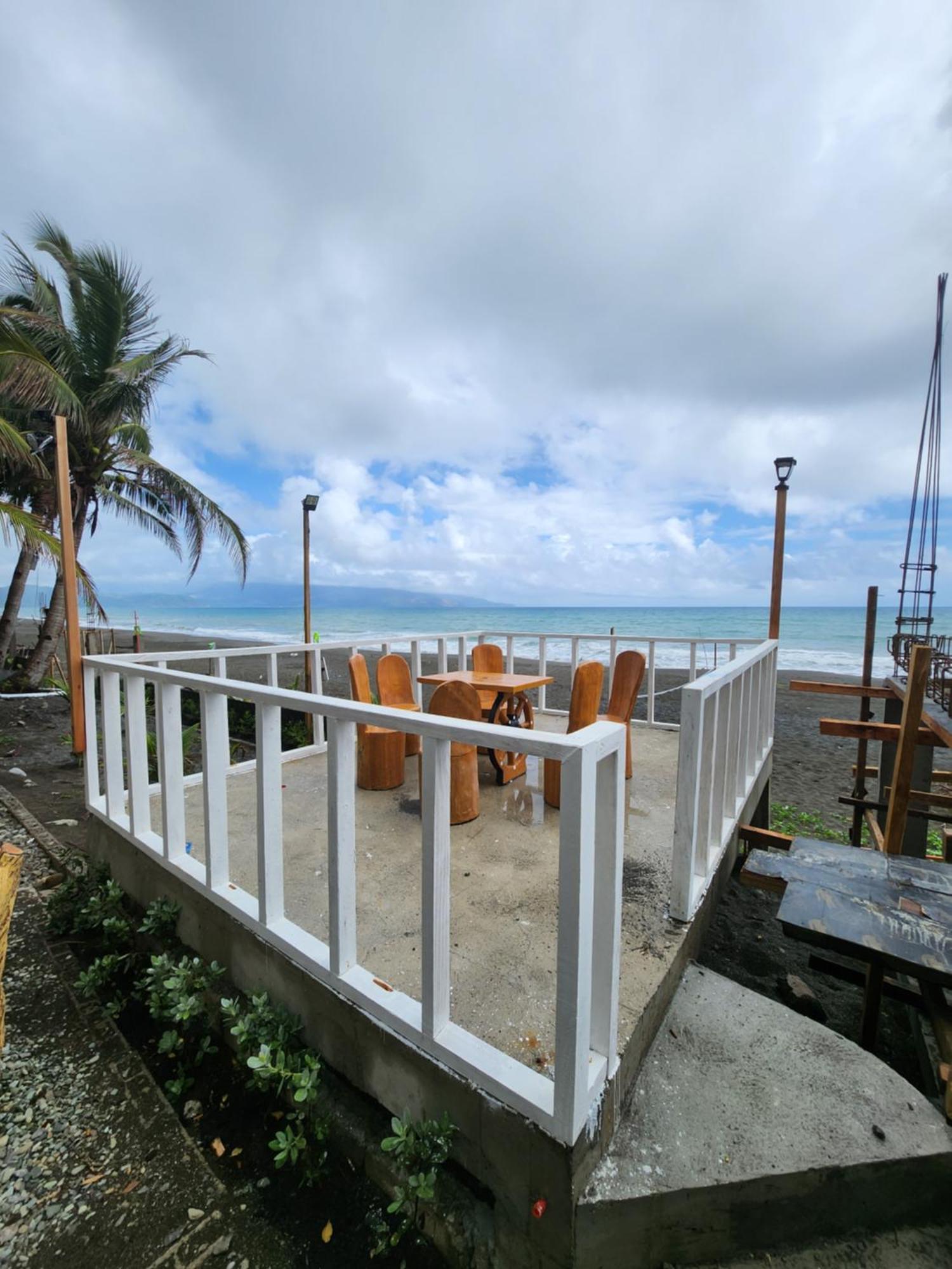 Costa Alora Beach Resort Dingalan Экстерьер фото