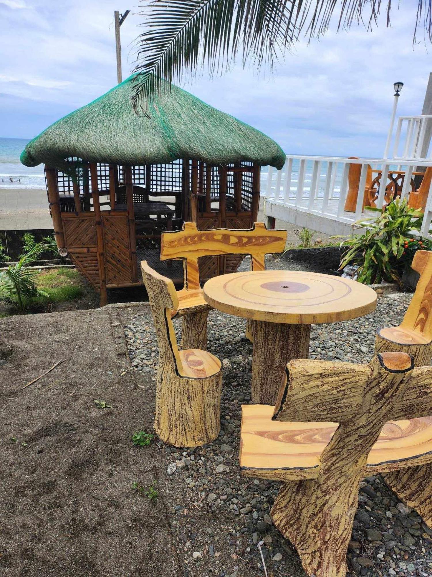 Costa Alora Beach Resort Dingalan Экстерьер фото